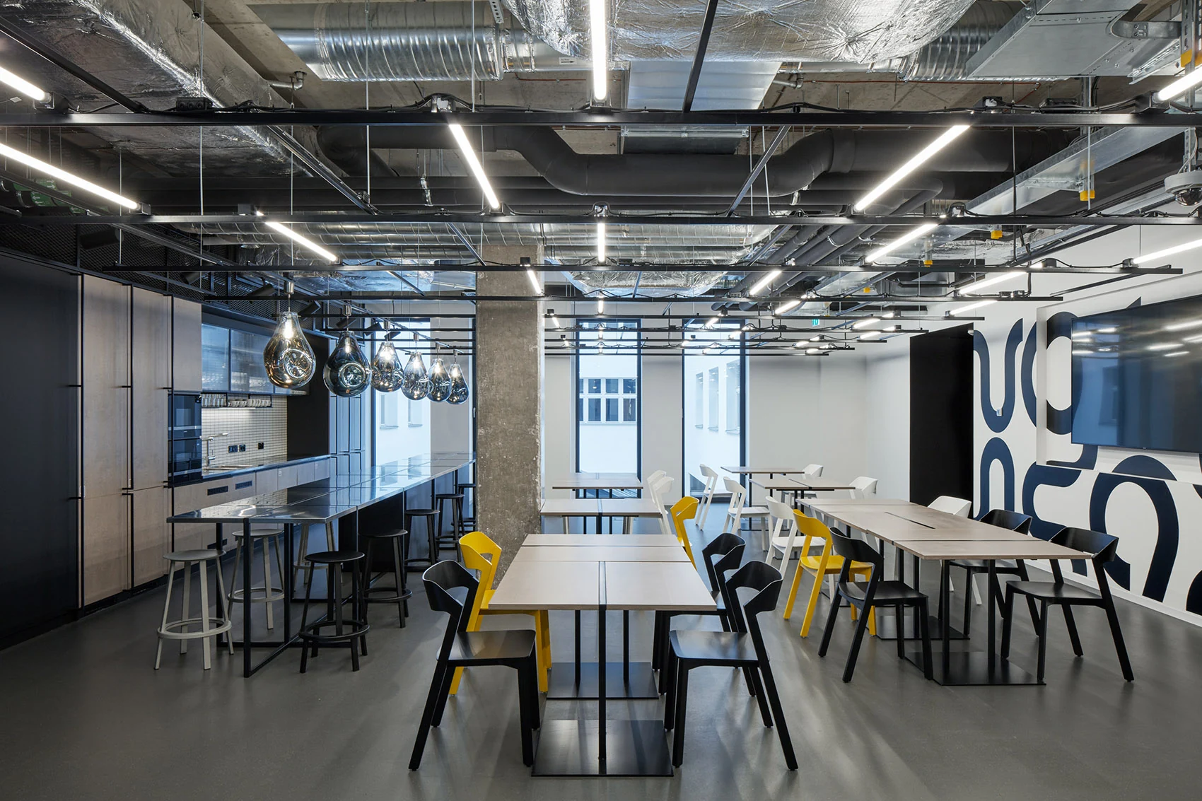HubHub Prague — Prague workplace interior, view 4